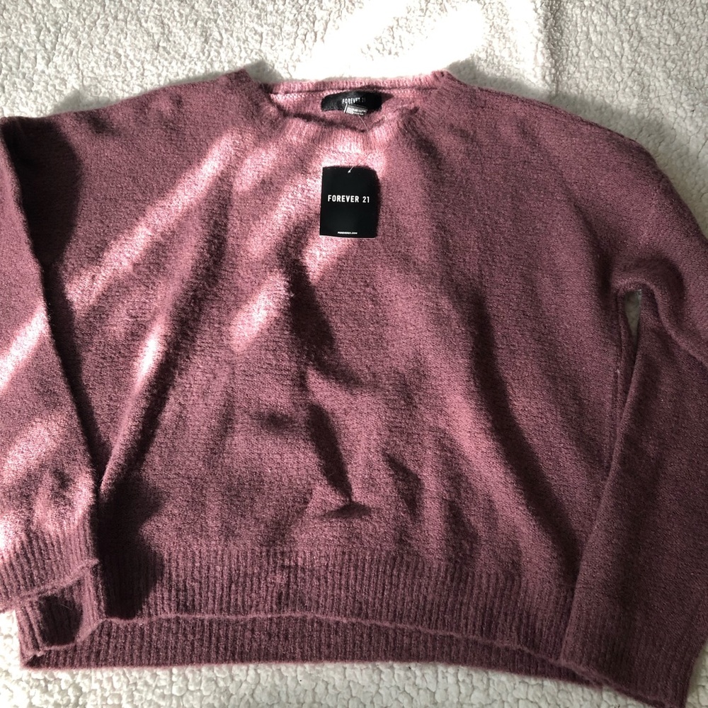 Forever 21 Keyhole Back Sweater 🆕